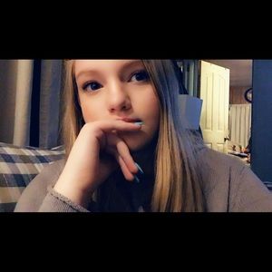 Meet your Posher, Alyssa